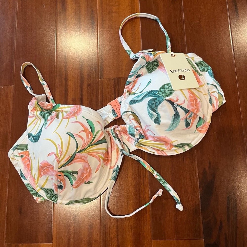 New NWT Artesands April Spritz‎ Degas Bikini Top Swim Floral Underwire 18 D / DD